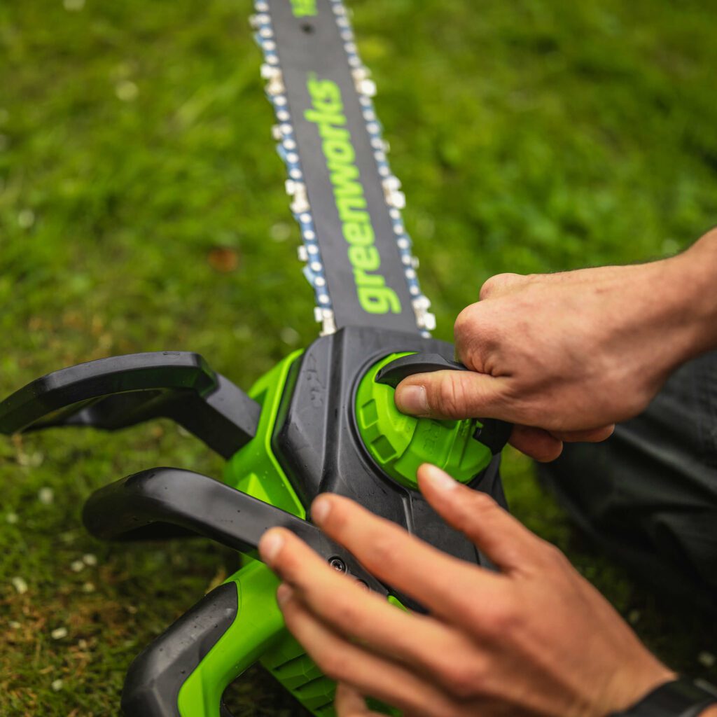 Greenworks 24V 30cm (12”) Cordless Brushless Chainsaw (Tool Only) 6952909067292