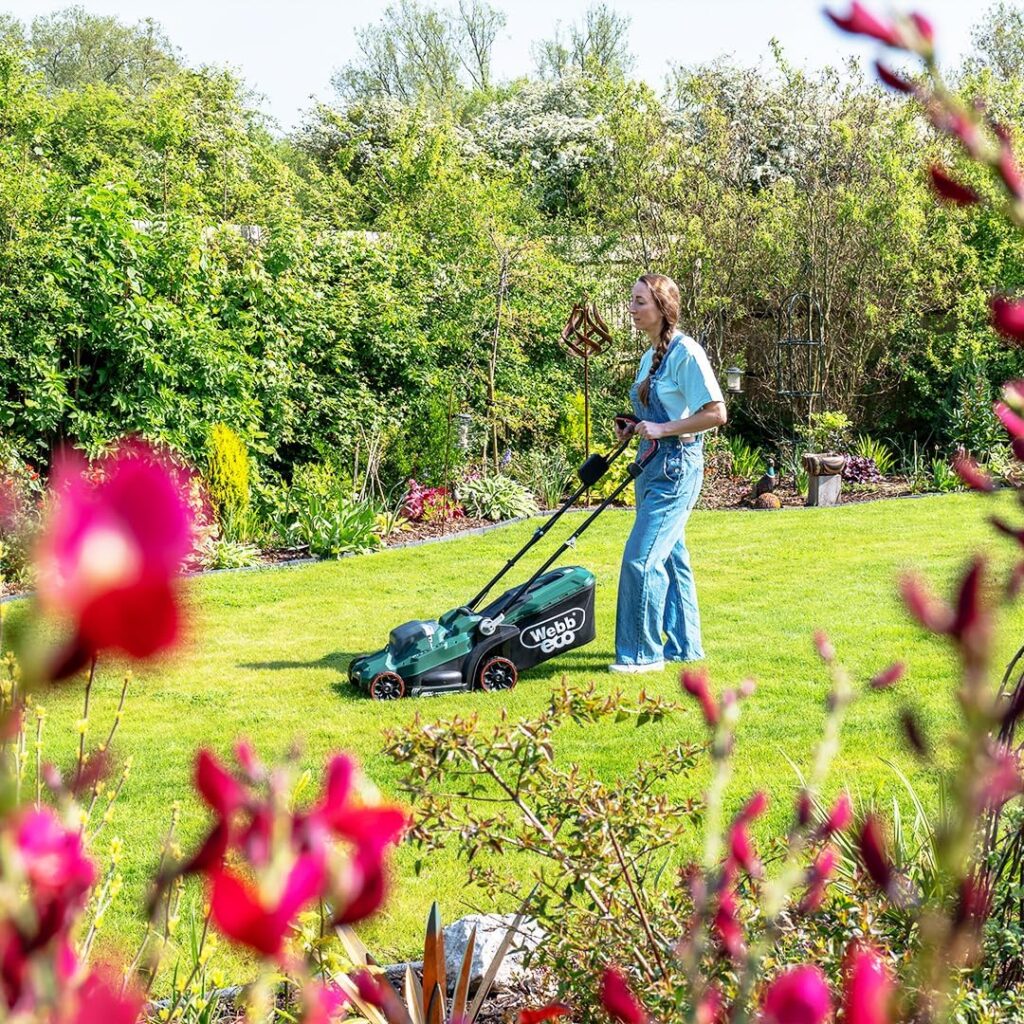 Webb Eco 20V 33cm (14″) Cordless Rotary Lawnmower plus 20V 25cm  Line Trimmer (4AH Battery & Charger) 5055661905725