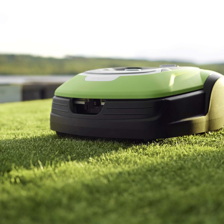 Greenworks 1500m2 Robotic Lawnmower 6952909054865