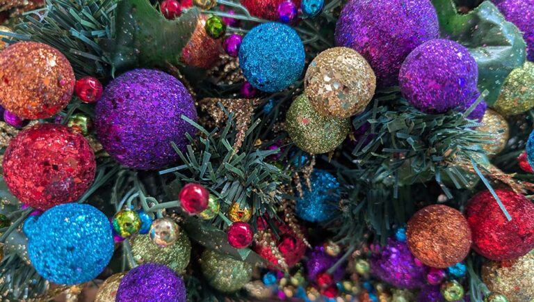 colourful christmas theme bauble header image 1058w