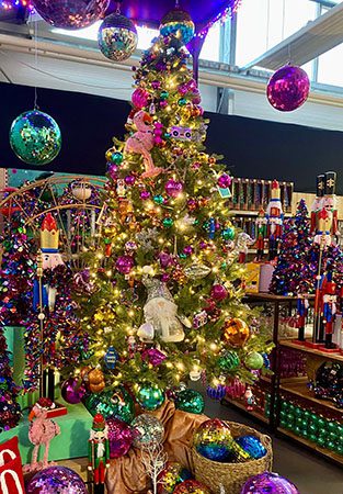 colourful christmas theme decorated in centre christmas tree 313w