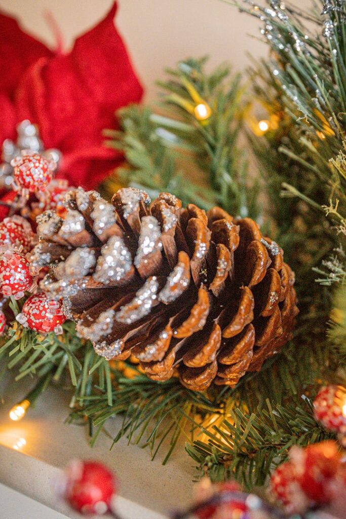 BOSK Poinsettia Pine 26″ Christmas Wreath With 50 Warm White Lights 5061064663681 2