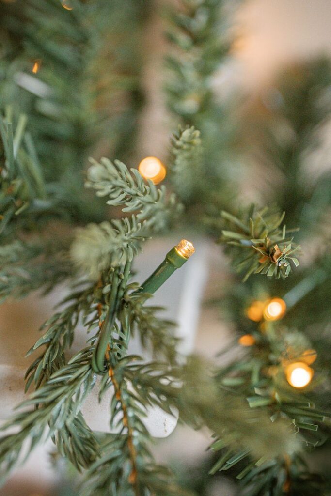 BOSK Puzzlewood Fir 6ft Christmas Garland With 100 Warm White Lights 5061064663667 2