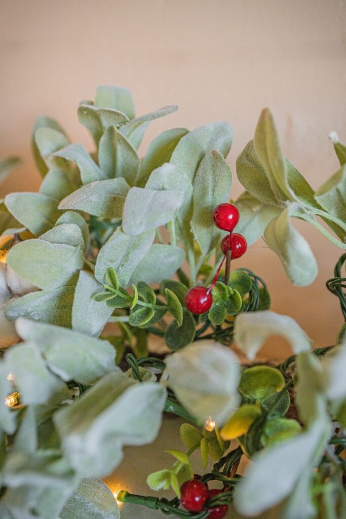 BOSK Eucalyptus Berry 26″ Christmas Wreath With 50 8 Function Lights 5061064663803 2