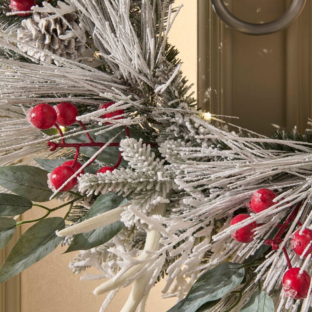 BOSK Jack Frost 26″ Christmas Wreath With 50 Warm White Lights 5061030164969 2