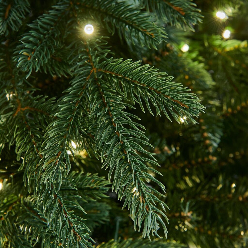 BOSK Rivington Fir – 7.5ft Christmas Tree With 750 Warm White Leds 5061030168110 2