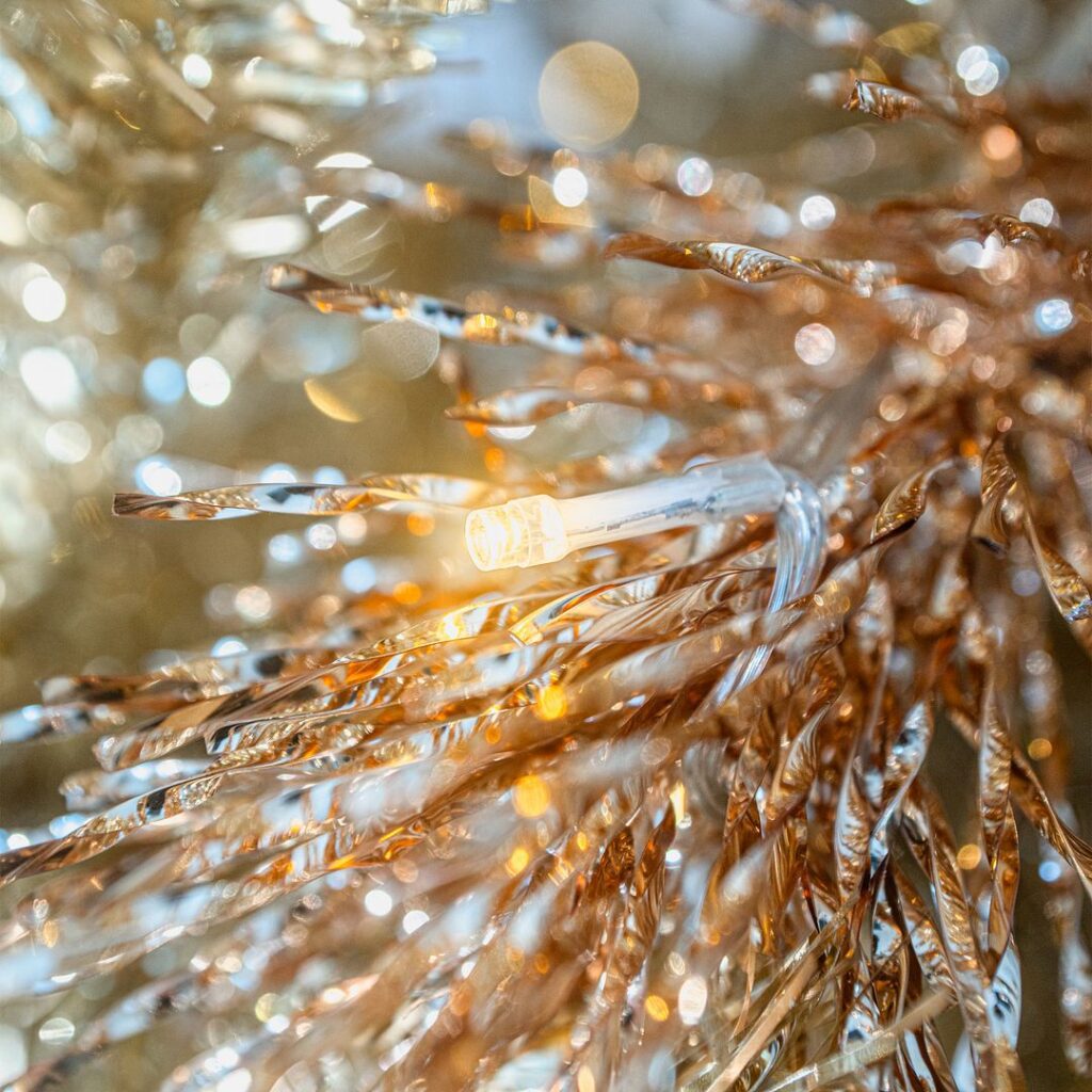 BOSK Champagne Twisted Tinsel – 7.5ft Christmas Tree With 350 Warm White Leds 5061064662721 2