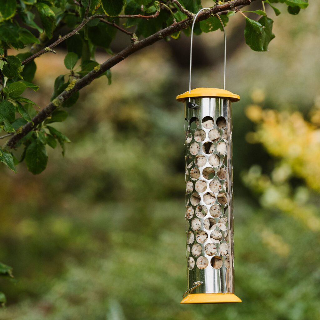 Peckish Extra Goodness Nugget Bird Feeder 5060235443008 2